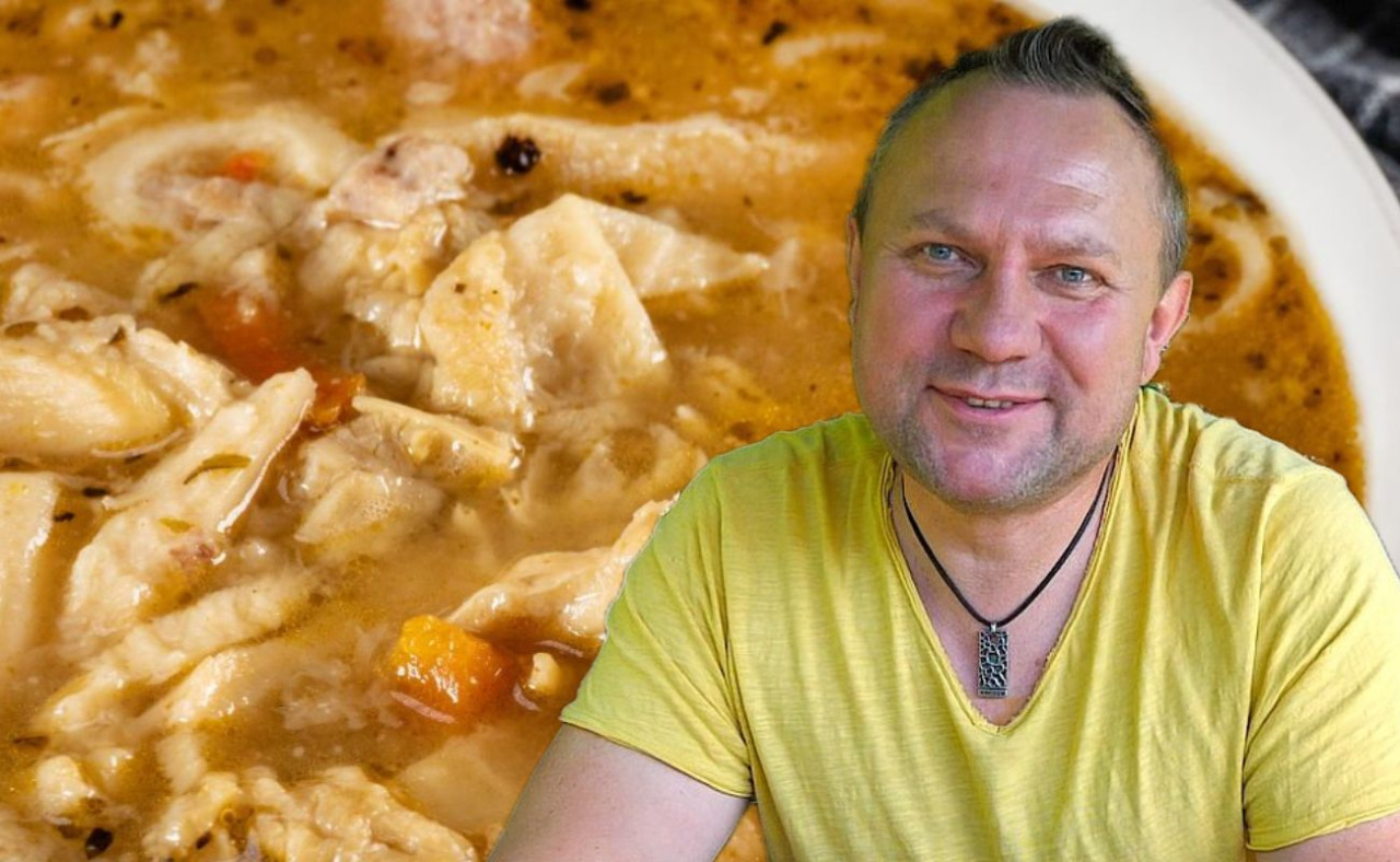 Strzelczyk robi flaczki staropolskie. Bez polepszaczy ma wyśmienity ...