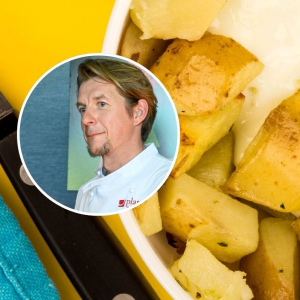 młode ziemniaki z jajkiem