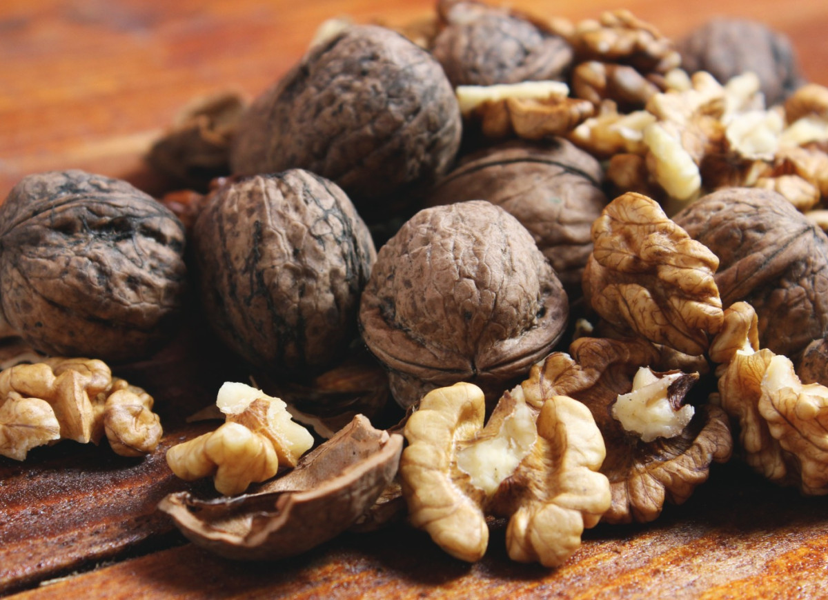 orzechy bez łupin i z łupinami