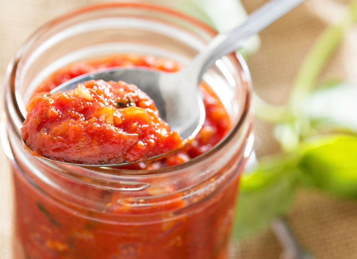 Pomidory w słoikach