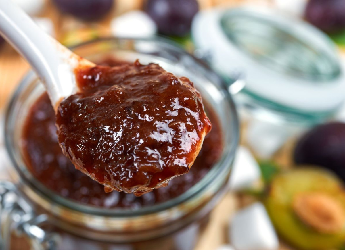 powidła śliwkowe z orzechami