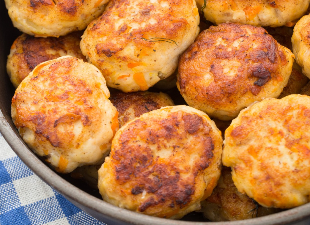 kotlety owsiane z ziemniakami zamiast mięsnych