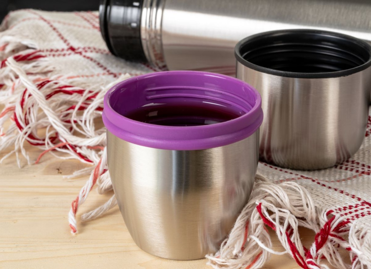 osad z kawy w termosie