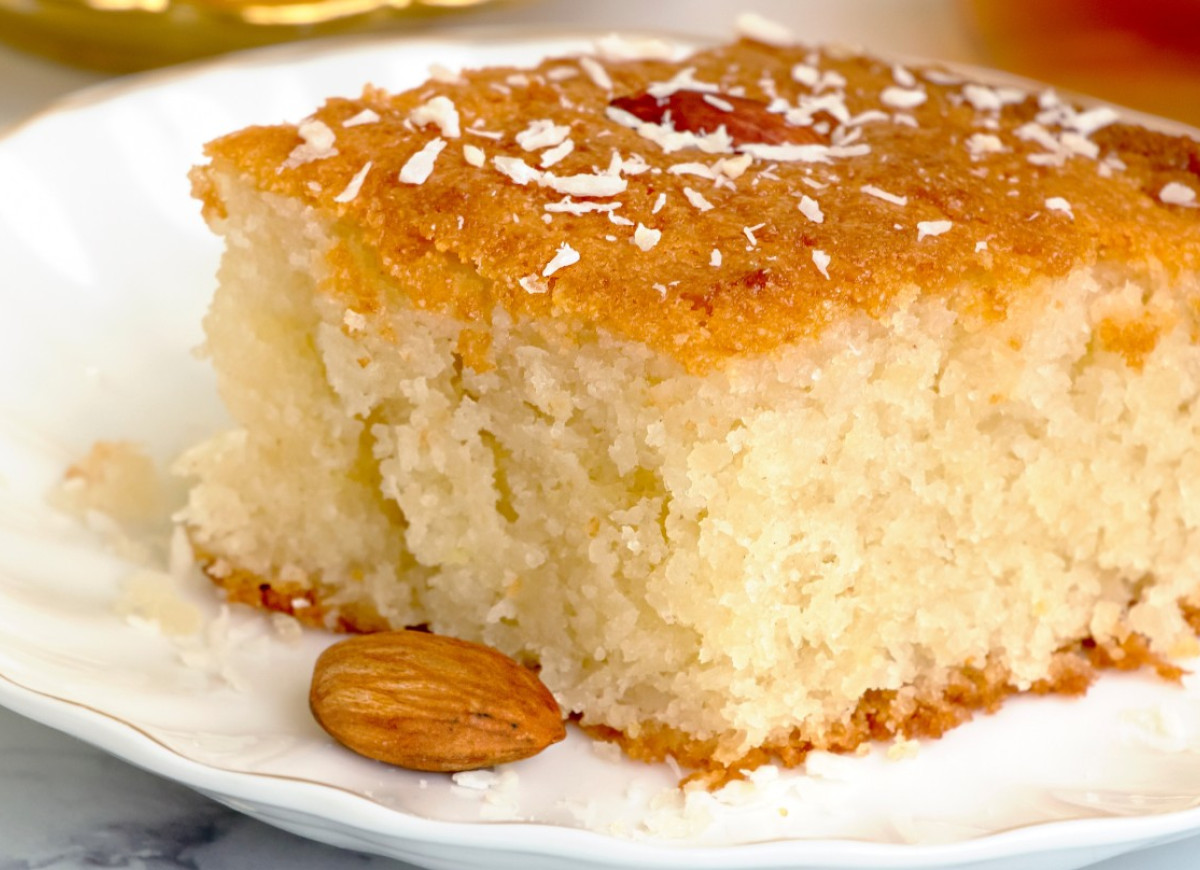 revani - tureckie ciasto biszkoptowe nasączane syropem