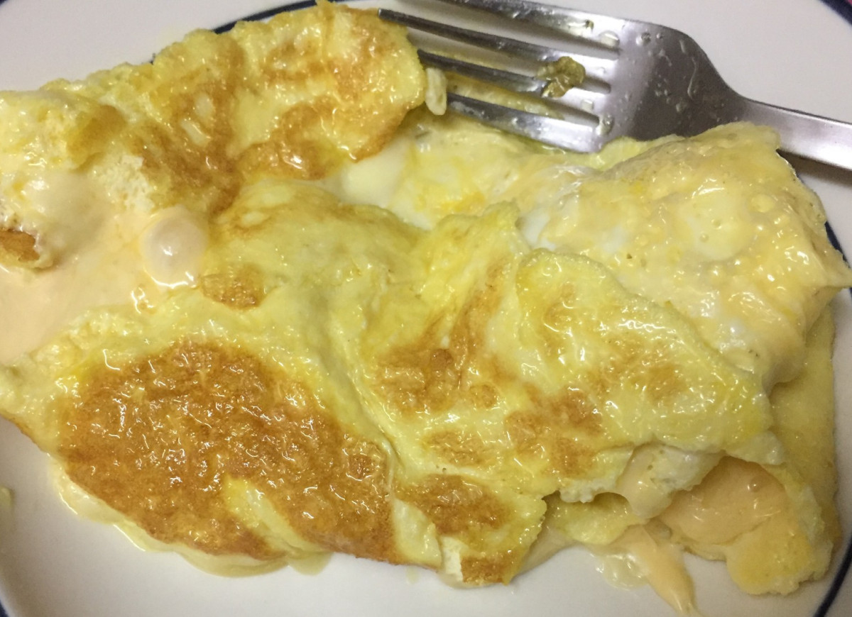 omlet serowy składany - sztuczka z Azji