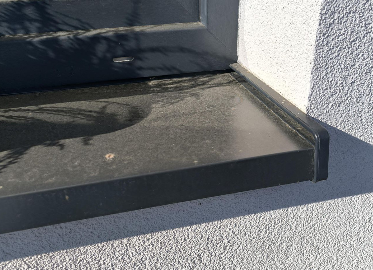 pasta do parapetów zewnętrznych