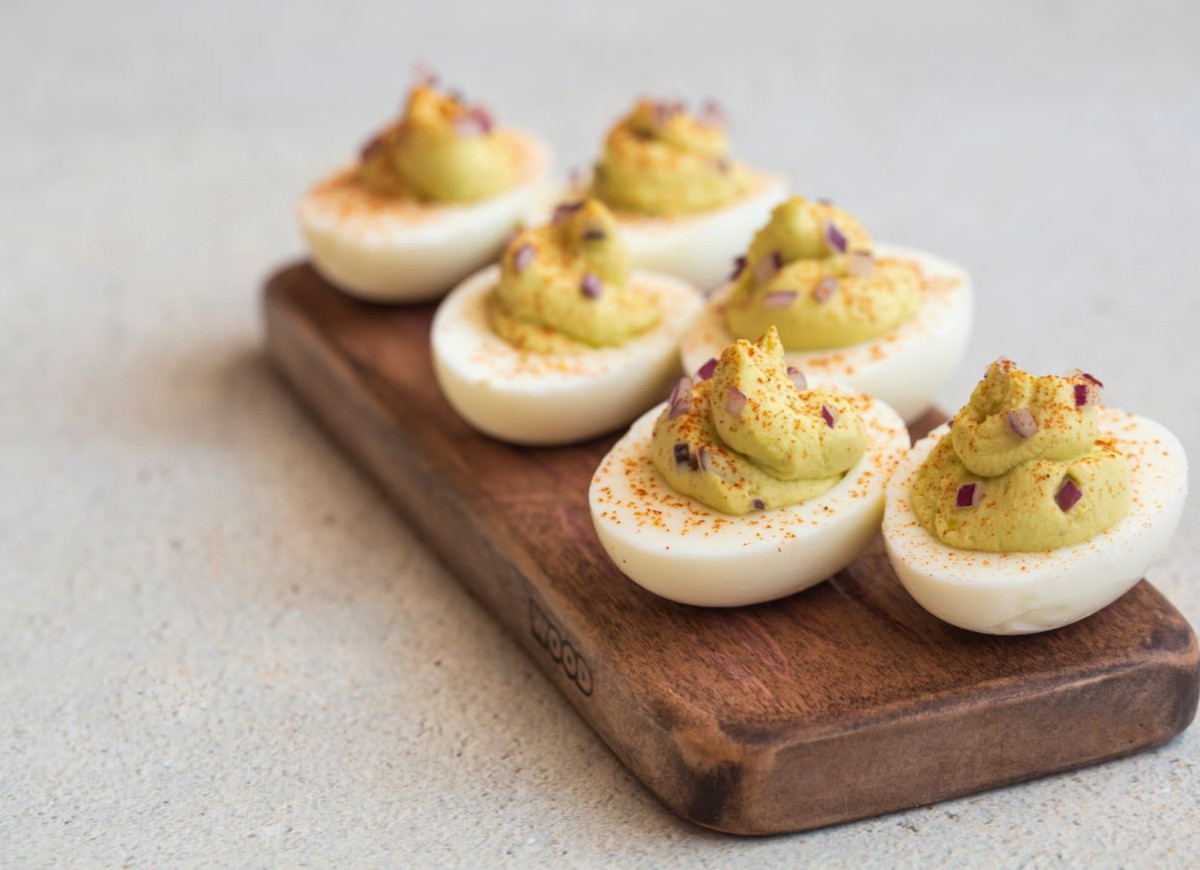 jajka faszerowane z pistacjami