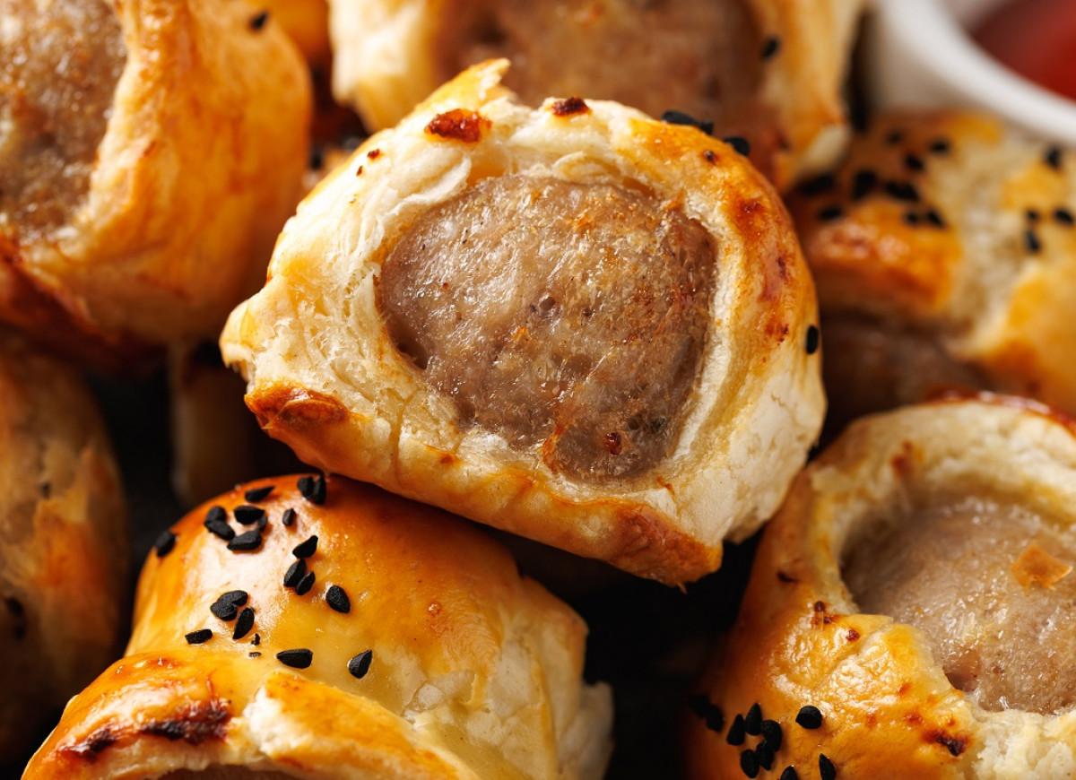 paszteciki z białą kiełbasą