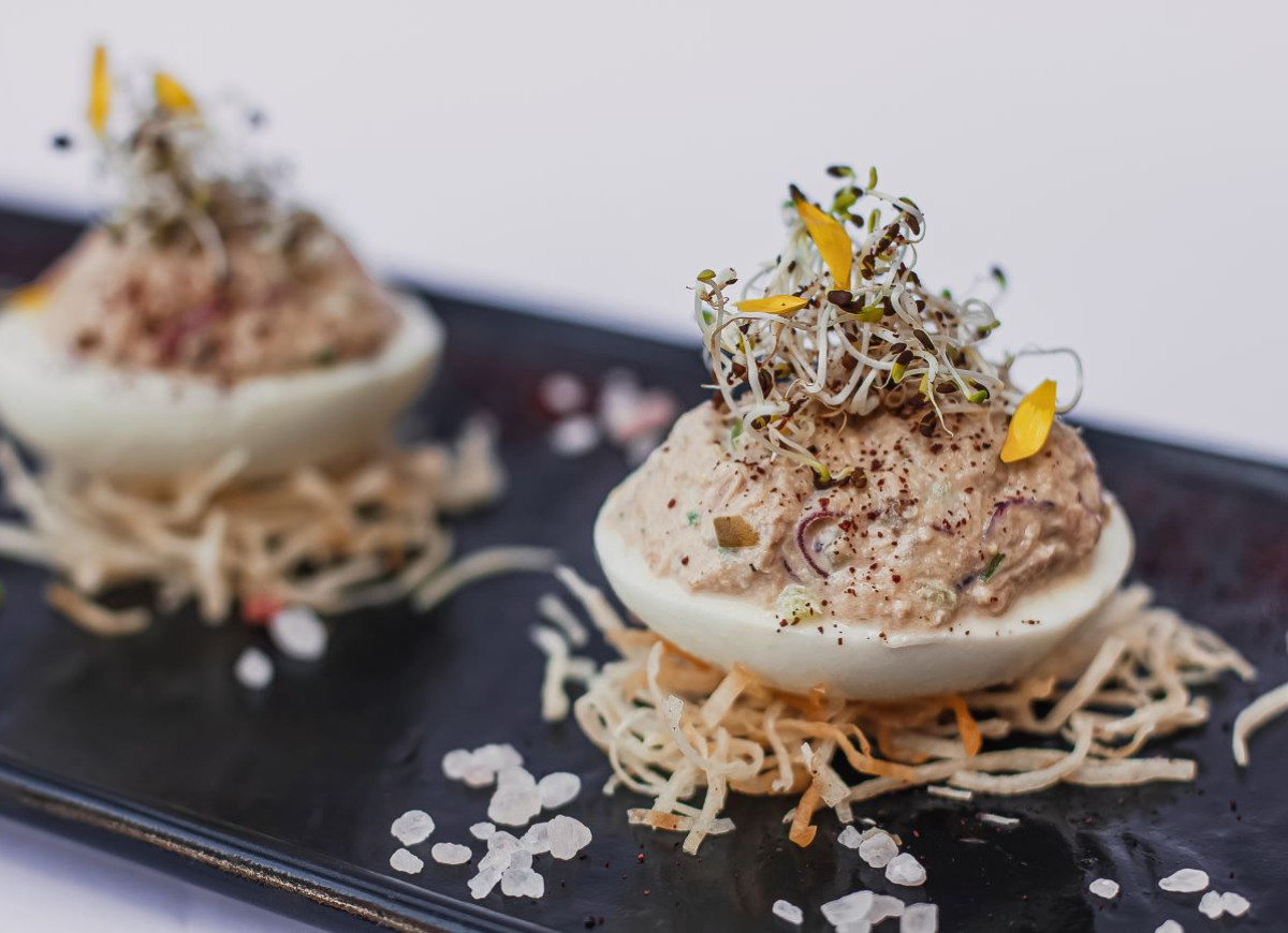 jajka faszerowane pastą z szynki