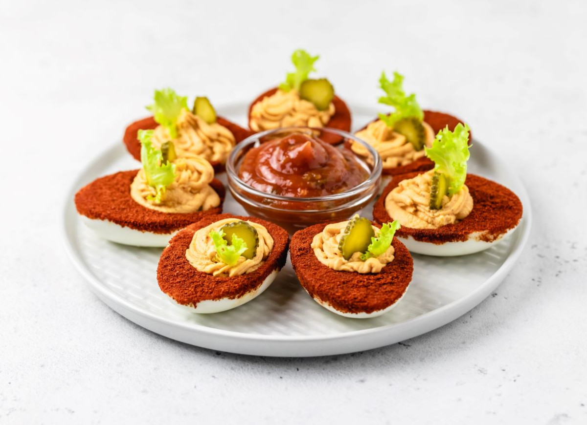 pikantne jajka faszerowane