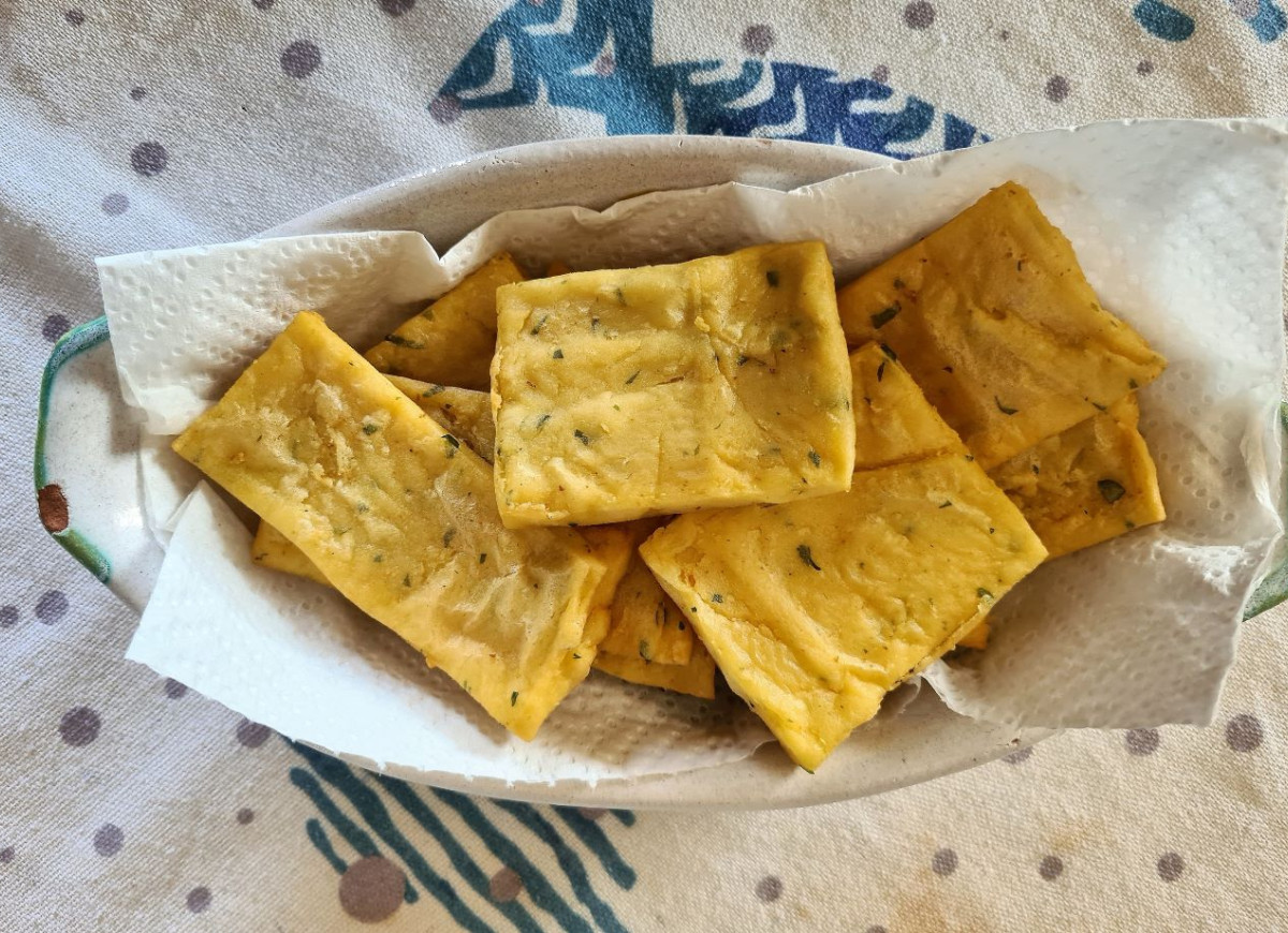 placki z mąki z ciecierzycy