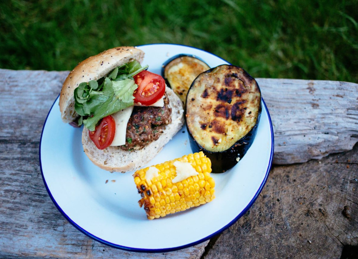 prosty domowy burger