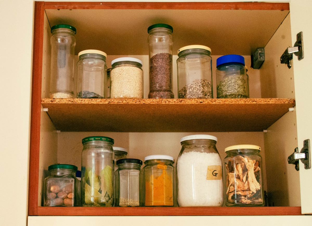 szafka z przyprawami