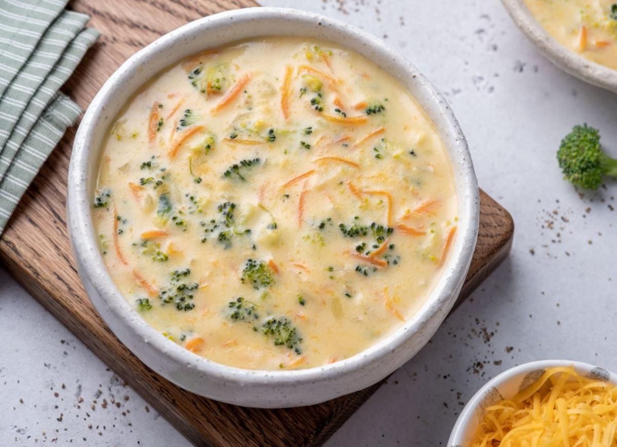 zupa brokułowo-serowa