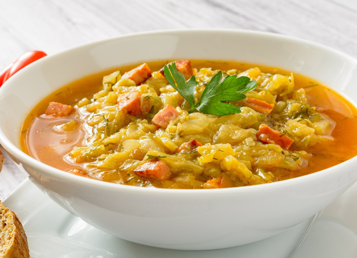 kapuśniak z młodej kapusty