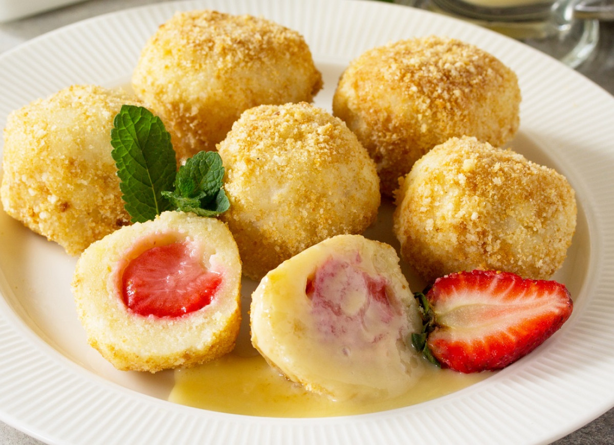 knedle z truskawkami