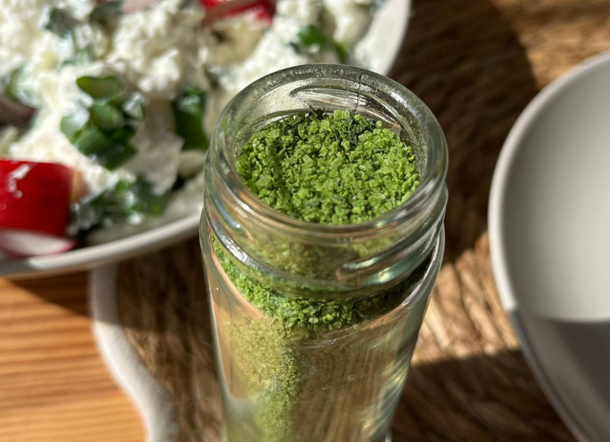 zielona sól z czosnku niedźwiedziego