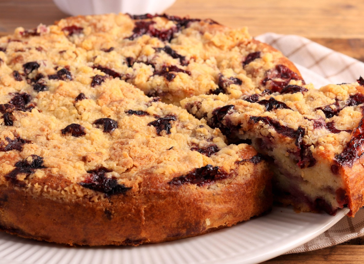 ciasto jogurtowe z borówkami pod kruszonką