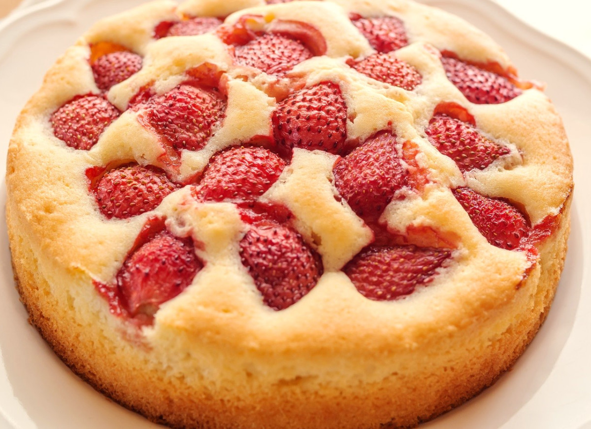 ciasto jogurtowe z truskawkami