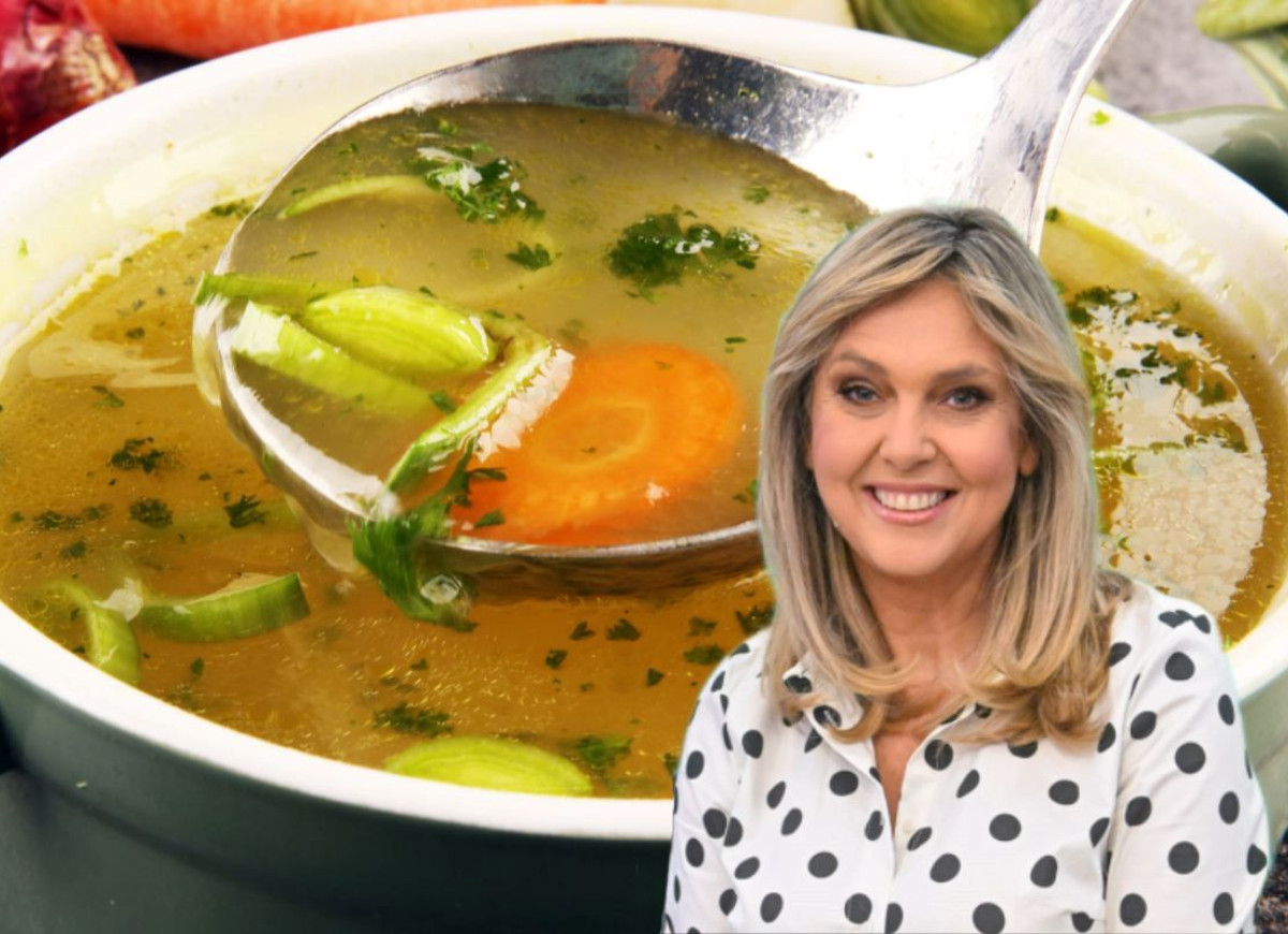 rosół z sosem sojowym