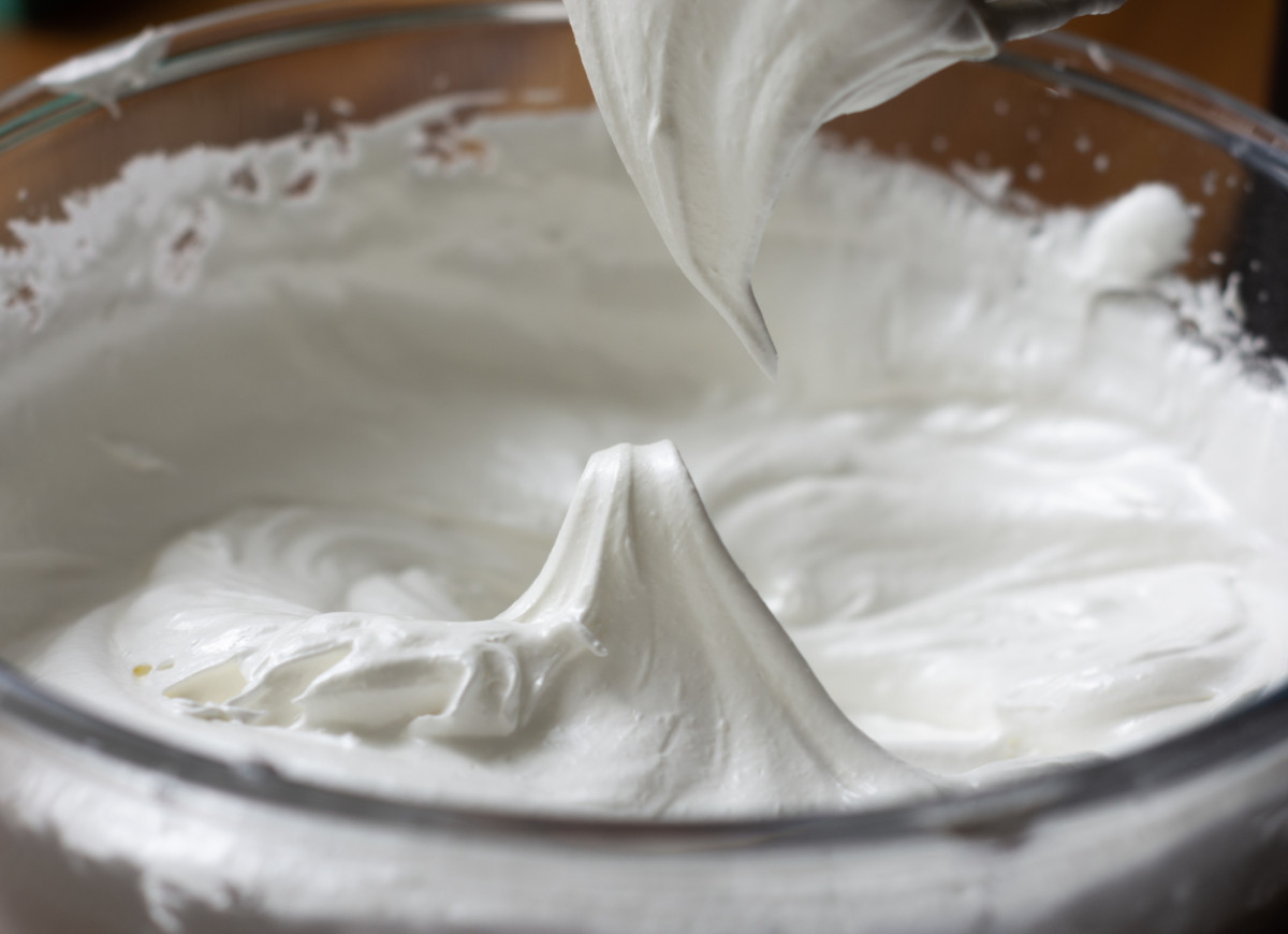 domowe sposoby na stabliną bitą śmietanę