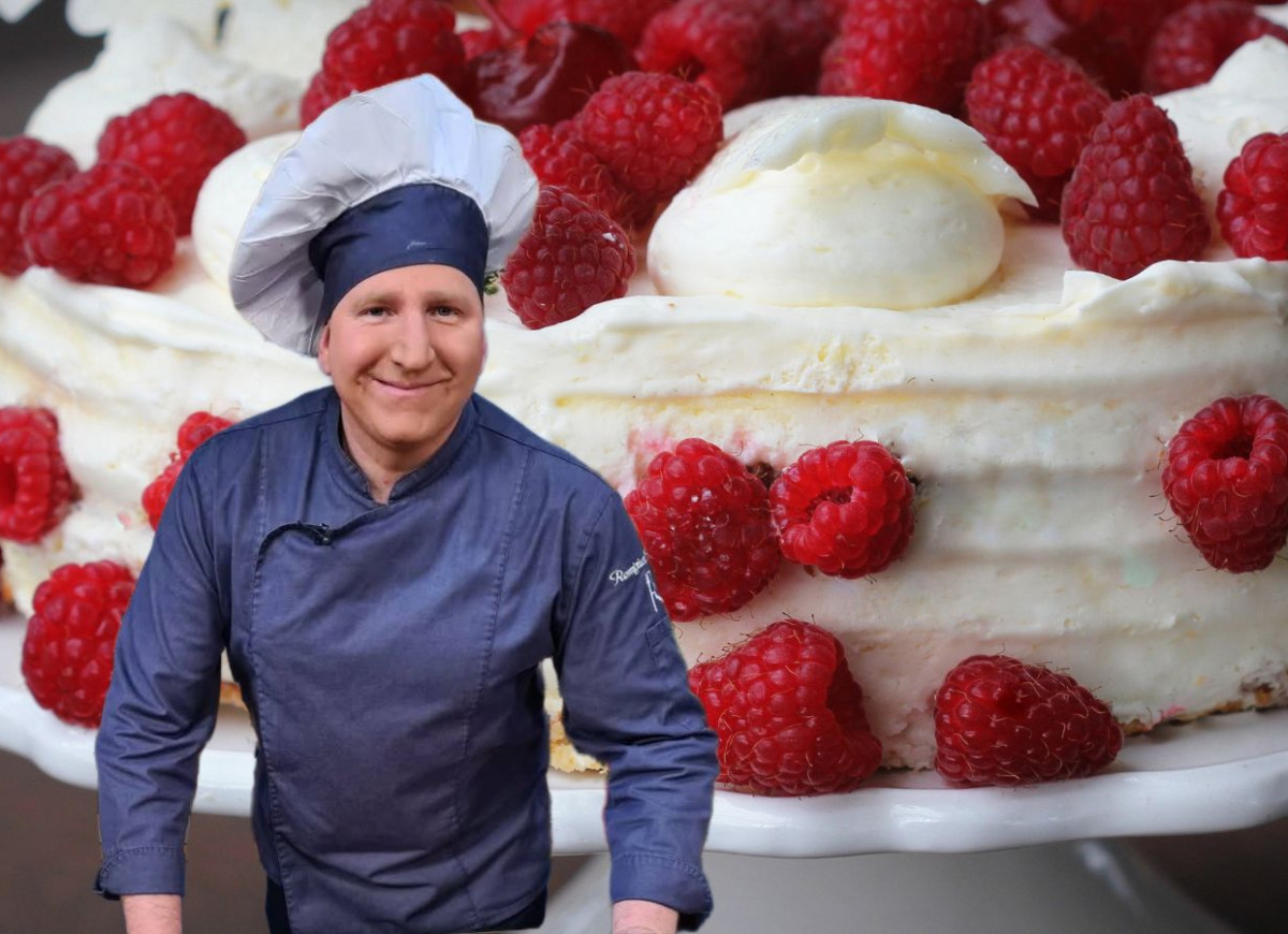 tort z malinami i kremem Rączka Gotuje