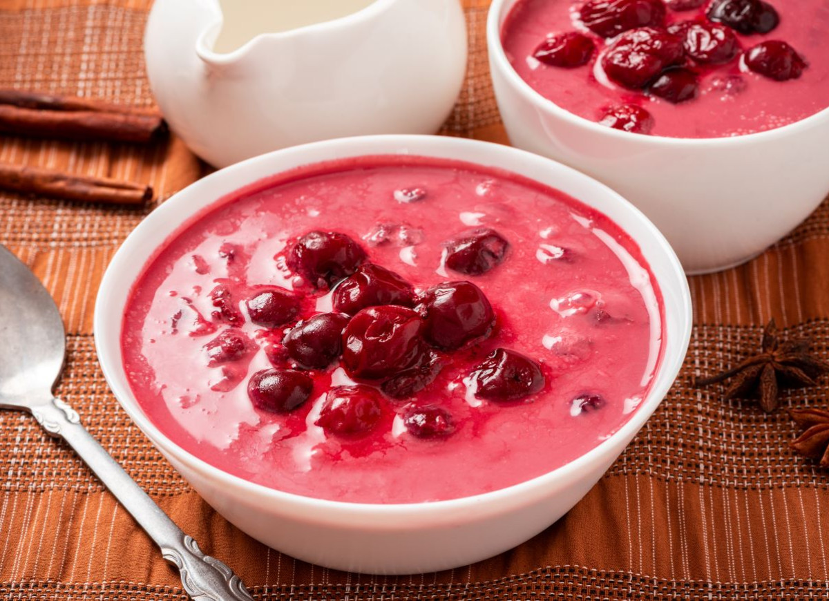 węgierski chłodnik z wiśni