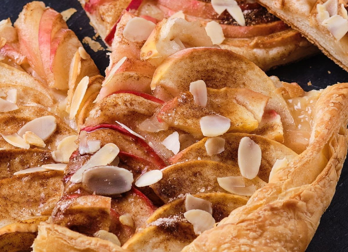 jabłecznik na cieście francuskim