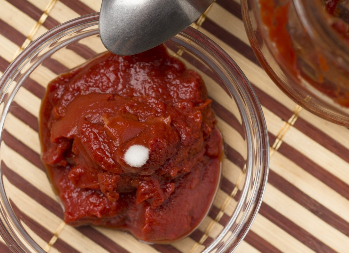 pleśń w koncentracie pomidorowym