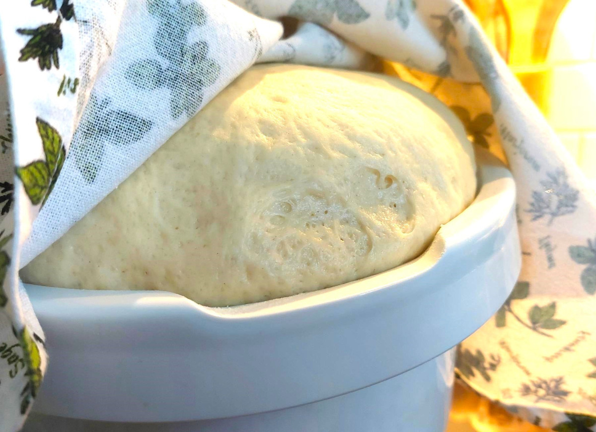 wyrastanie ciasta drożdżowego