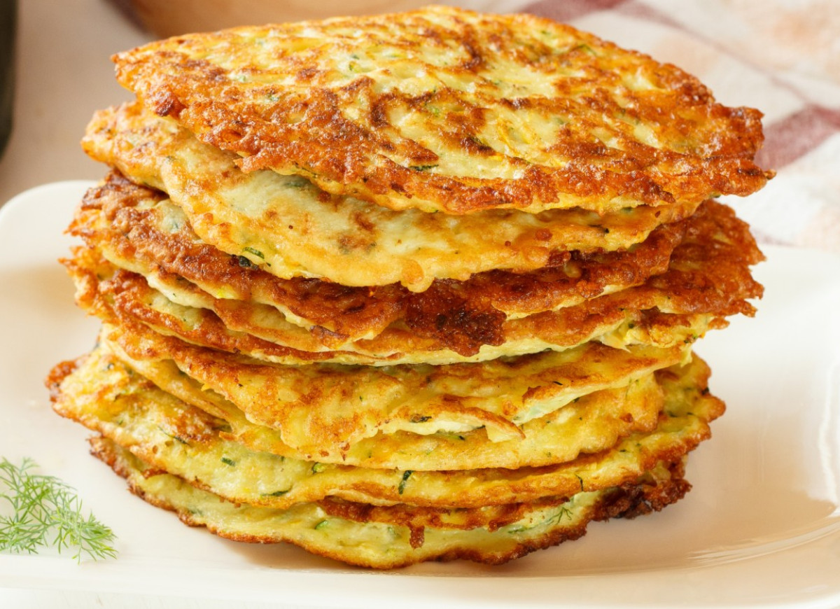 placki z cukinii po węgiersku