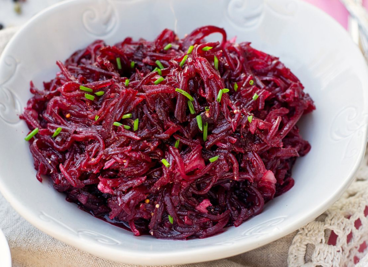 sałatka z buraczków z imbirem