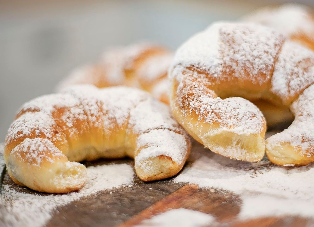 rogaliki twarogowe z czekoladą