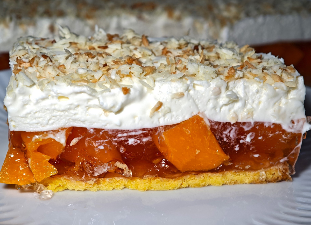 brzoskwiniowa chmurka