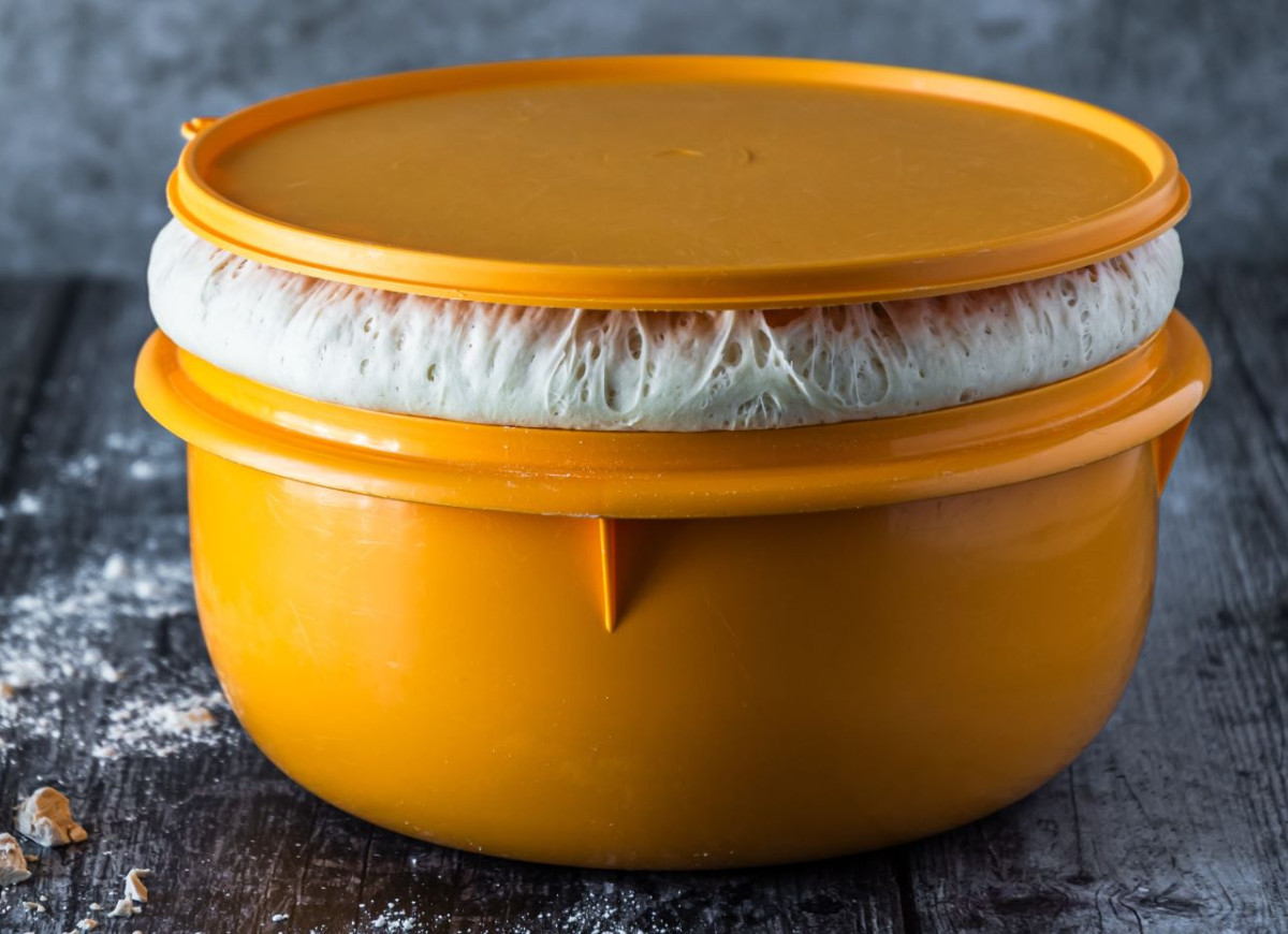 ciasto drożdżowe metodą z przykrywką