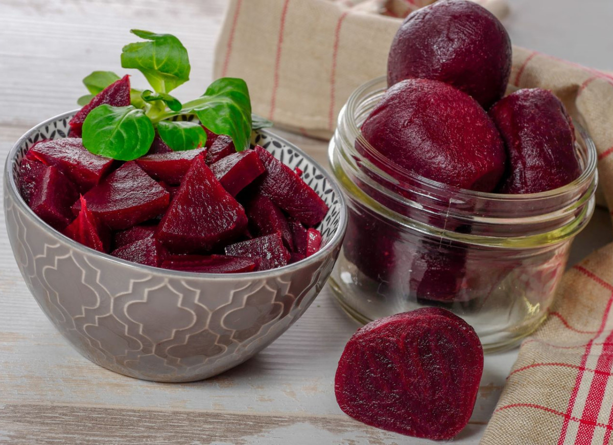 gotowanie buraków z sokiem z pomarańczy