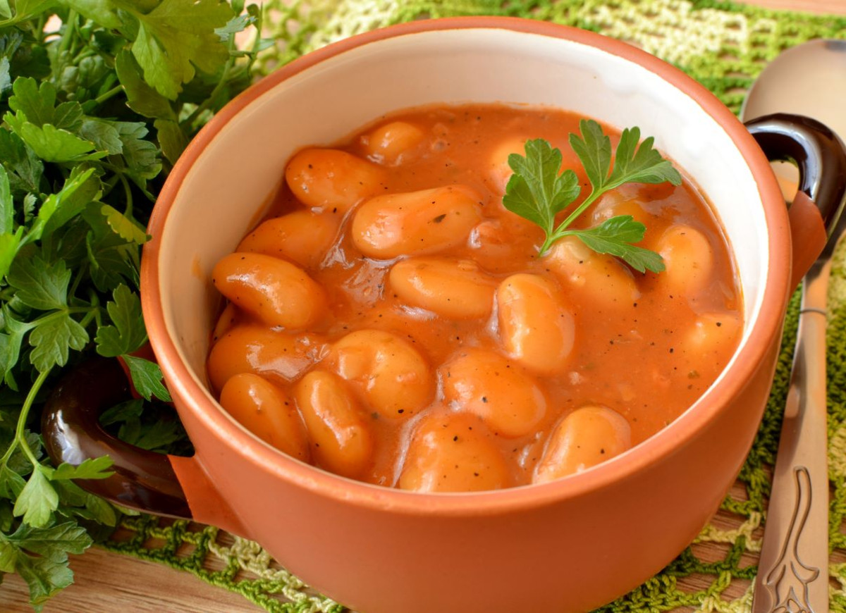 fasolka po bretońsku zagęszczana chlebem