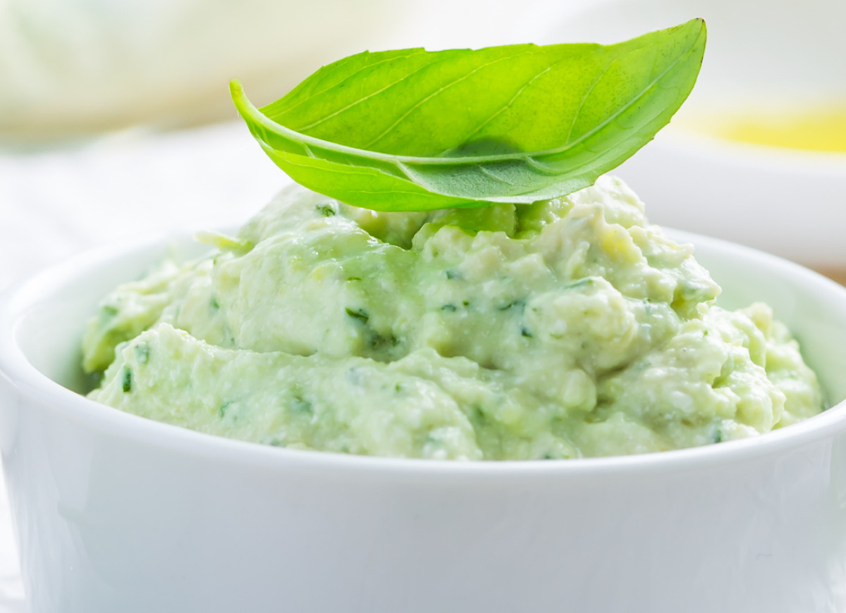 pasta z awokado i twarogu