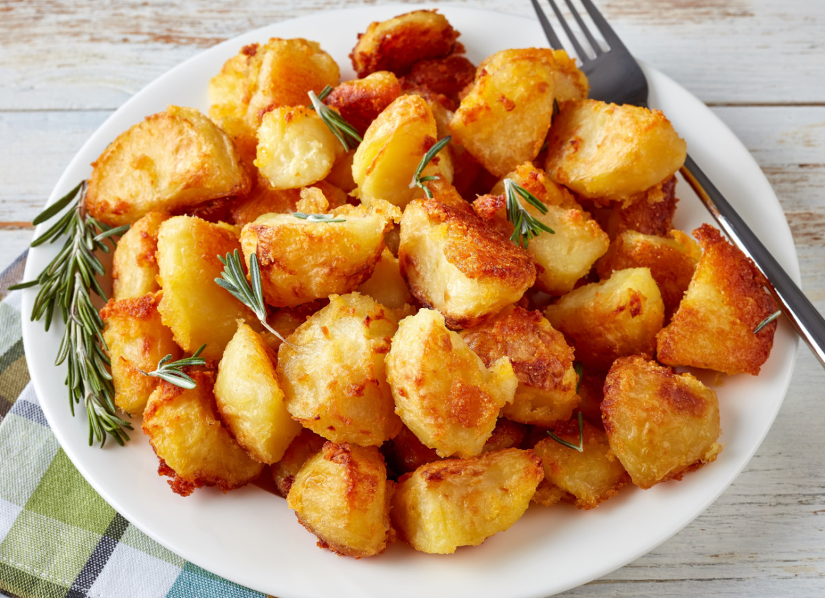 Pieczone ziemniaczki z kaszą manną