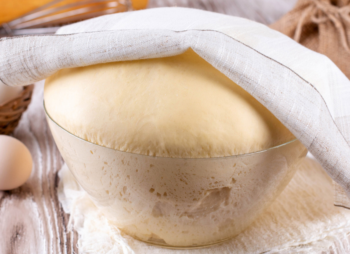 trik z piekarnikiem na wyrastanie ciasta drożdżowego