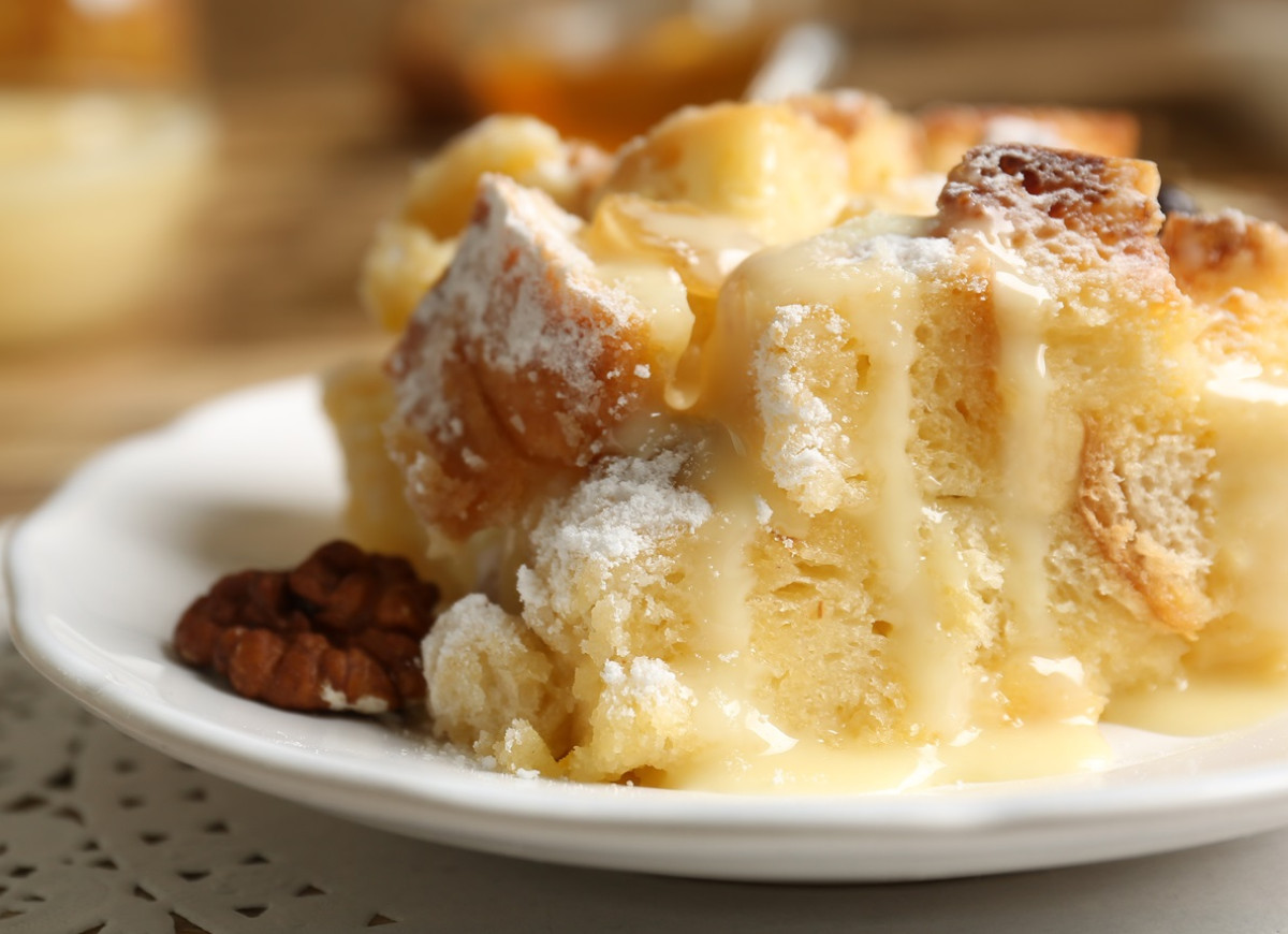 sposób na czerstwe pączki - pudding chlebowy