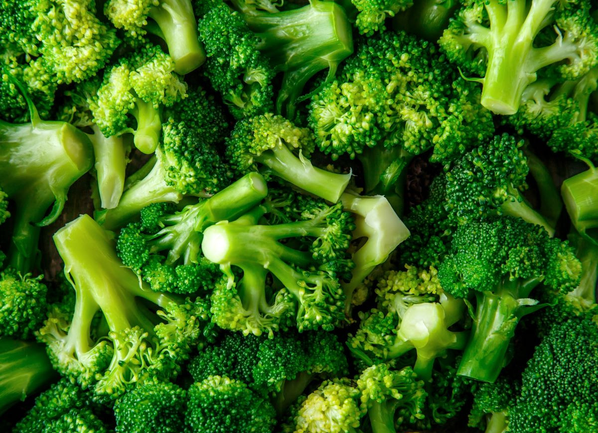 gotowanie brokułów