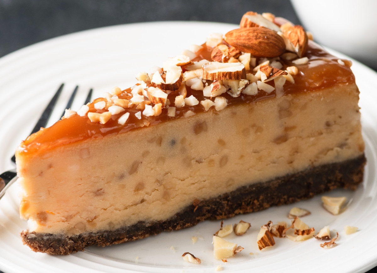 karmelowy sernik bez pieczenia