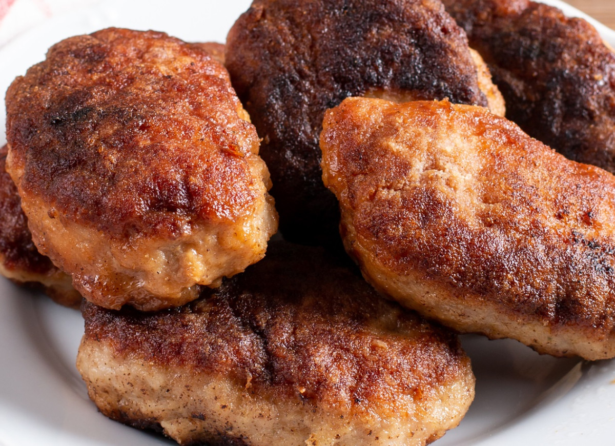 chrupiące kotlety mielone z patelni ze stali węglowej