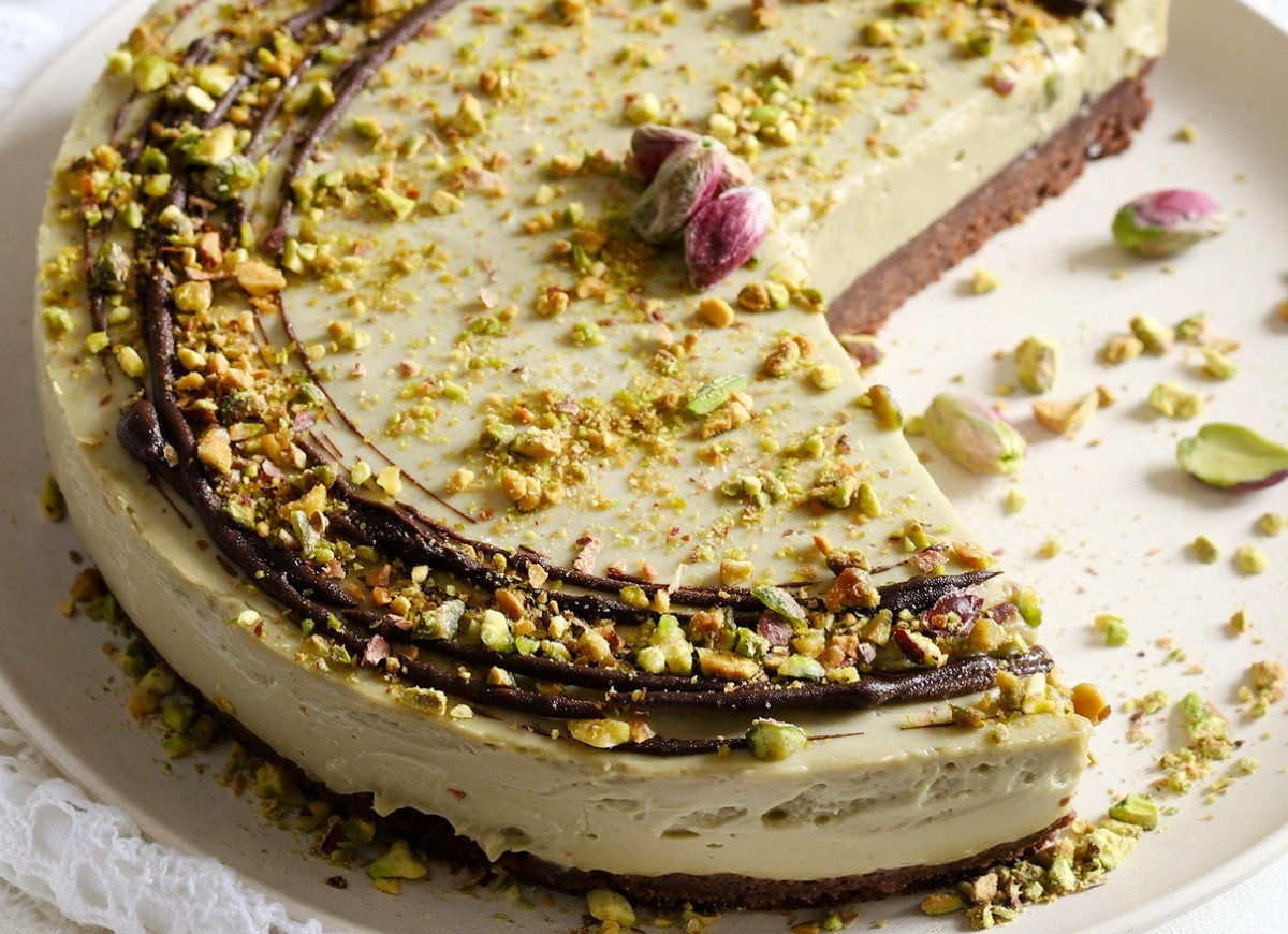 puszysty sernik pistacjowy