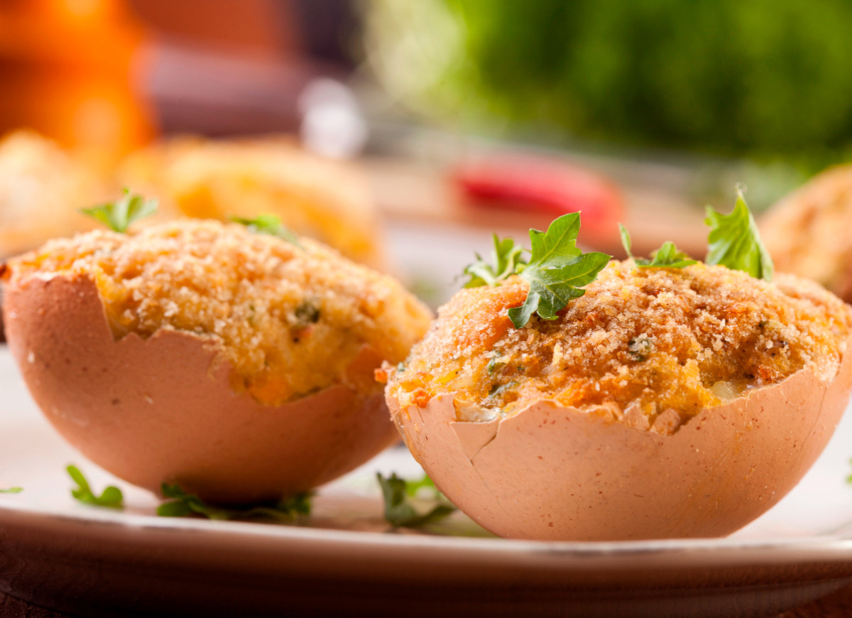 panierowane jajka faszerowane