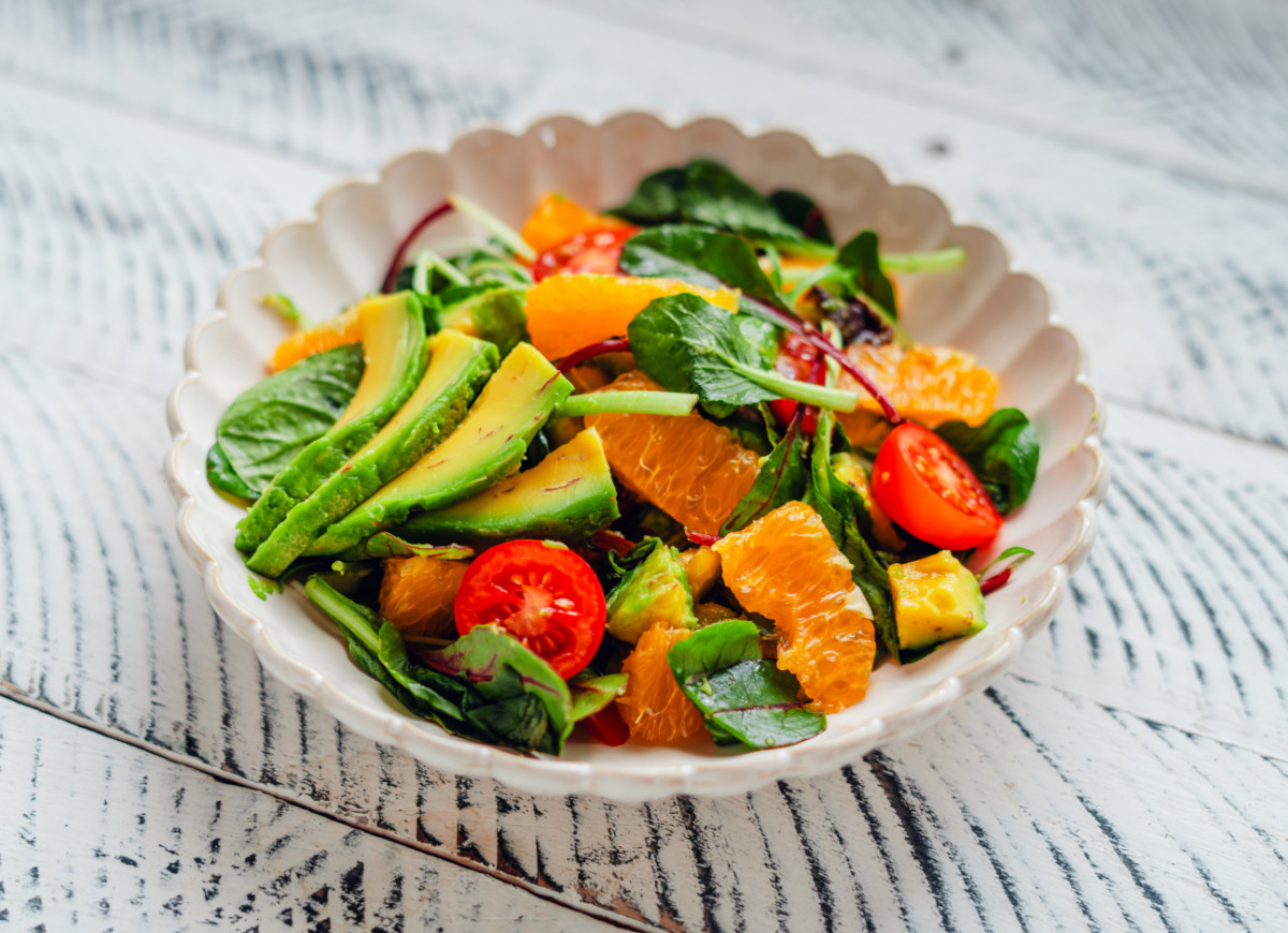 surówka z awokado i pomarańczy