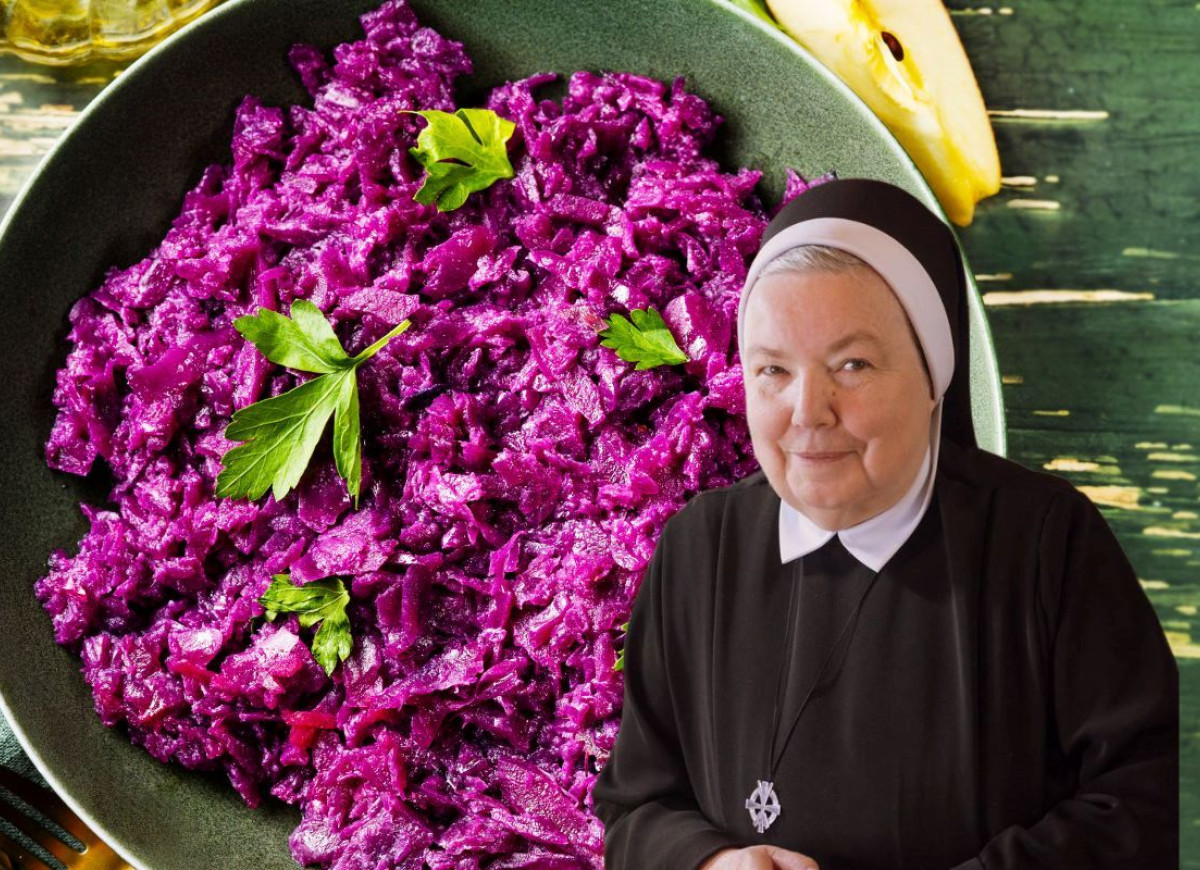 surówka z czerwonej kapusty i chrzanu