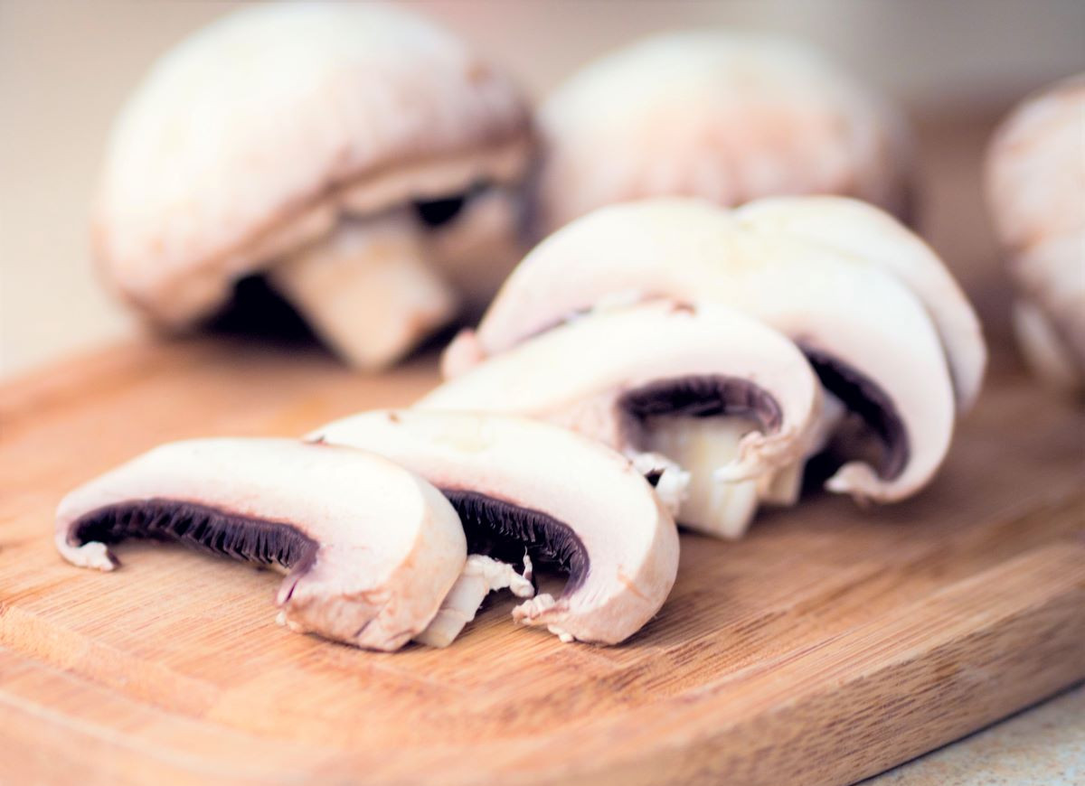 pieczarki na surowo