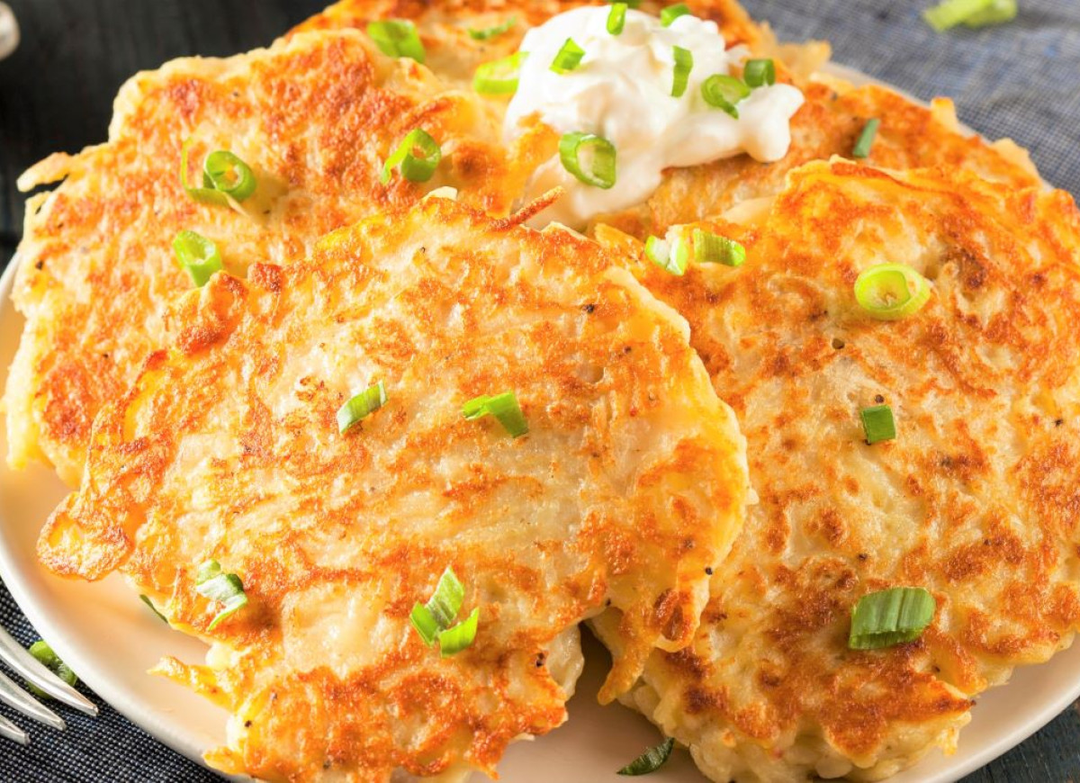 placki ziemniaczane z ogórkiem kiszonym